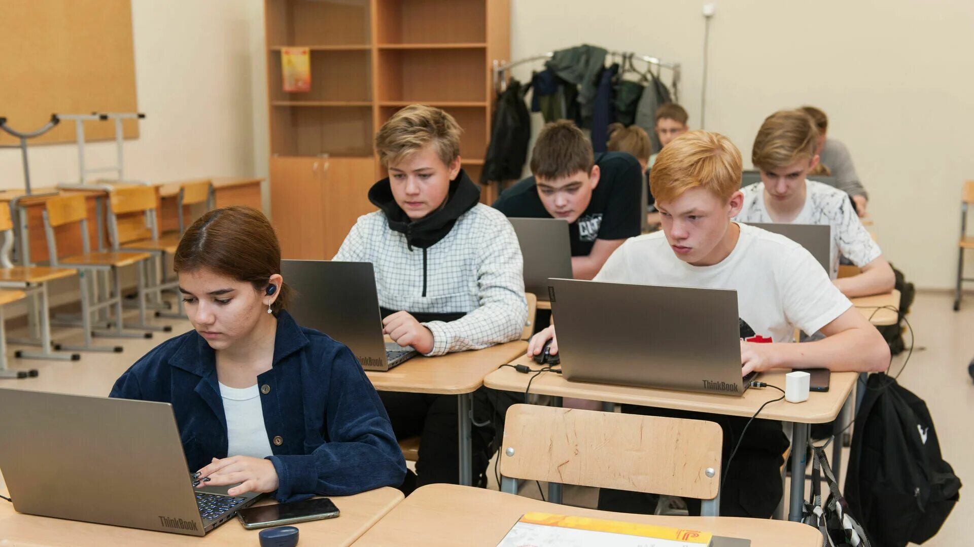 Будем учиться в первую смену