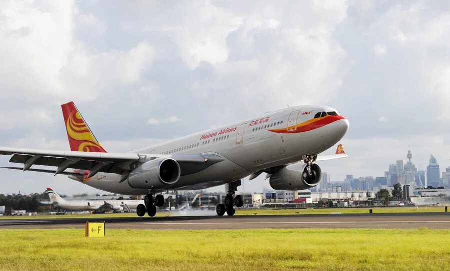 Хайнань авиакомпания. Hainan airlines самолеты. Hainan airlines самолеты. Хайнань аирлинес. Хайнань эйрлайнс.