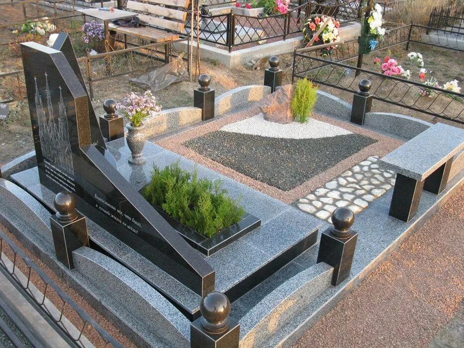 Как оформить захоронение на кладбище. Мемориальный комплекс на могилу аламааты. короленко 68 благоустройство могил. гранитный комплекс на кладбище с щебнем 2х2. дымовский гранит крошка благоустройство могилы.