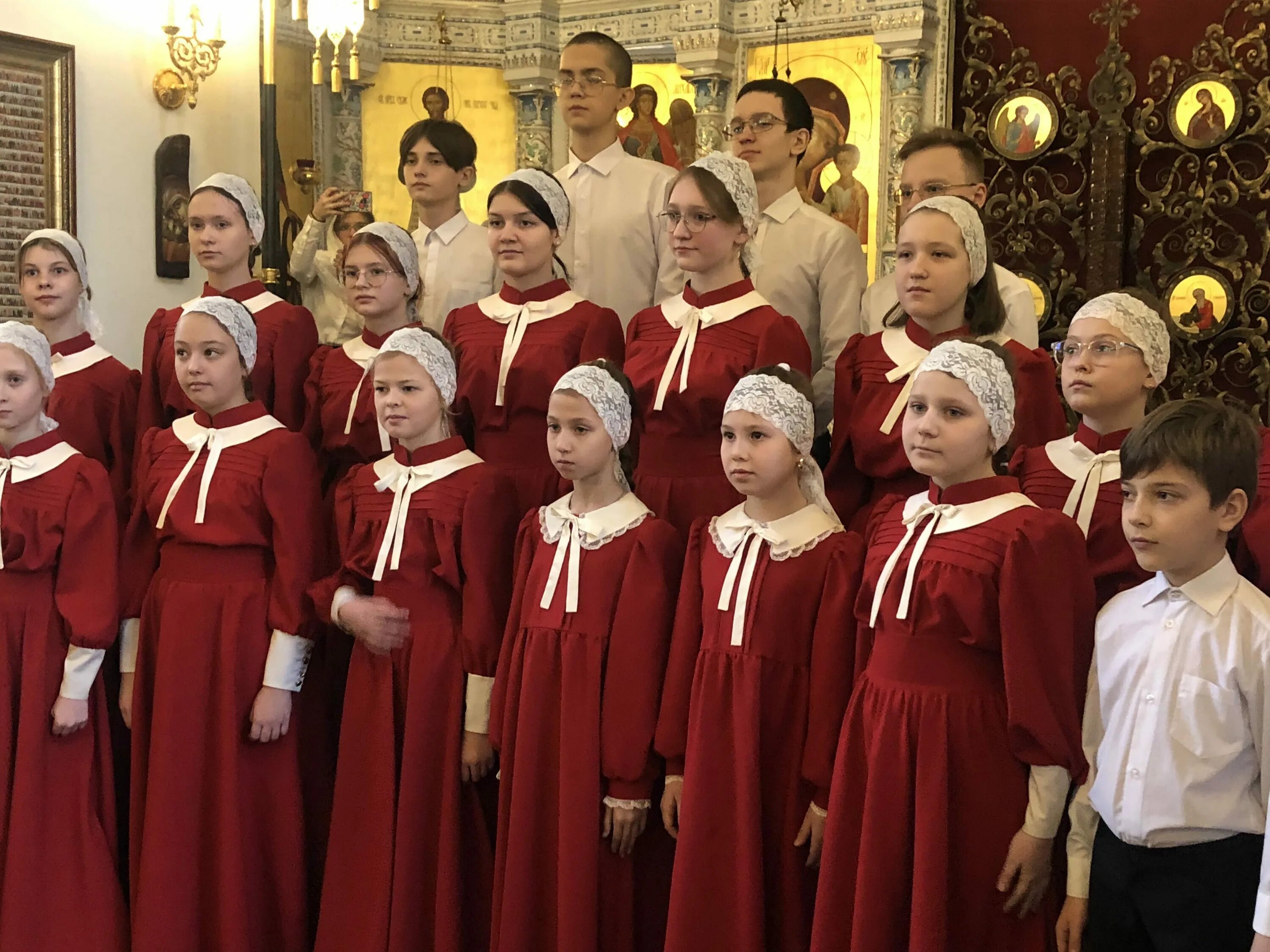 хор верующий
