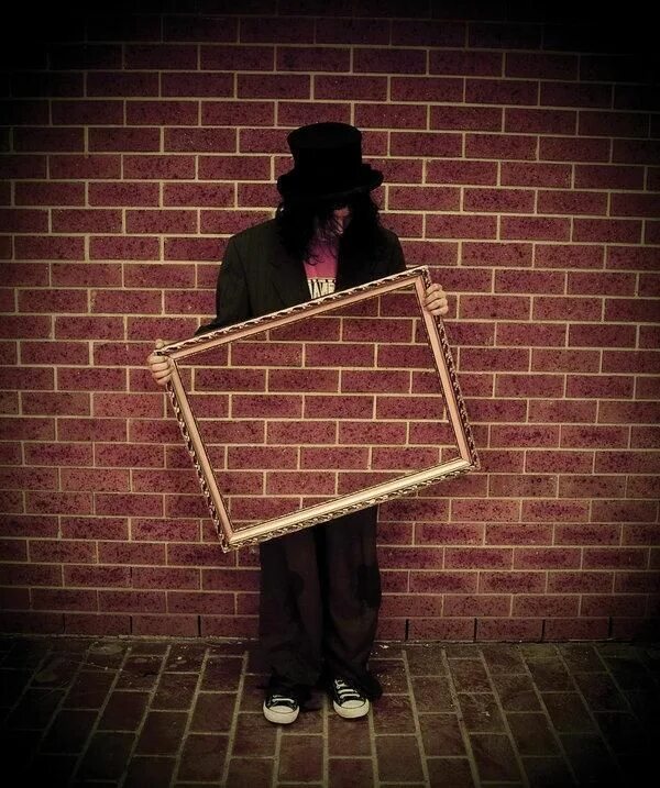 Пустые клетки кроссворда 15. Пустое пространство в голове. Пустой сканворд. Человек на пустом фоне. The man pointing to the board.