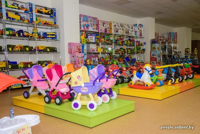 Фабрика игрушек бирюсинка. Завод игрушек. Фабрика игрушек. Фабрика игрушек для детей. Завод игрушек.