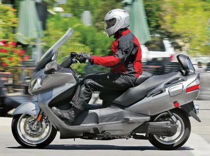 Suzuki burgman 650