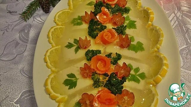 Как сделать домашнее заливное. Заливное украшение на новый год. украшение провансаль заливное на новый год. украсить заливное из рыбы на новый год. украшаем заливное на новый год.