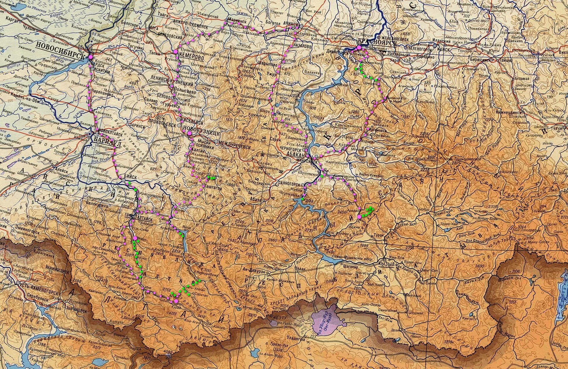 Республика алтай и алтайская область. Алтай на карте. Гора Западный и Восточный Саян на карте России. Республика Алтай на физ карте. Карта горного Алтая на карте России.