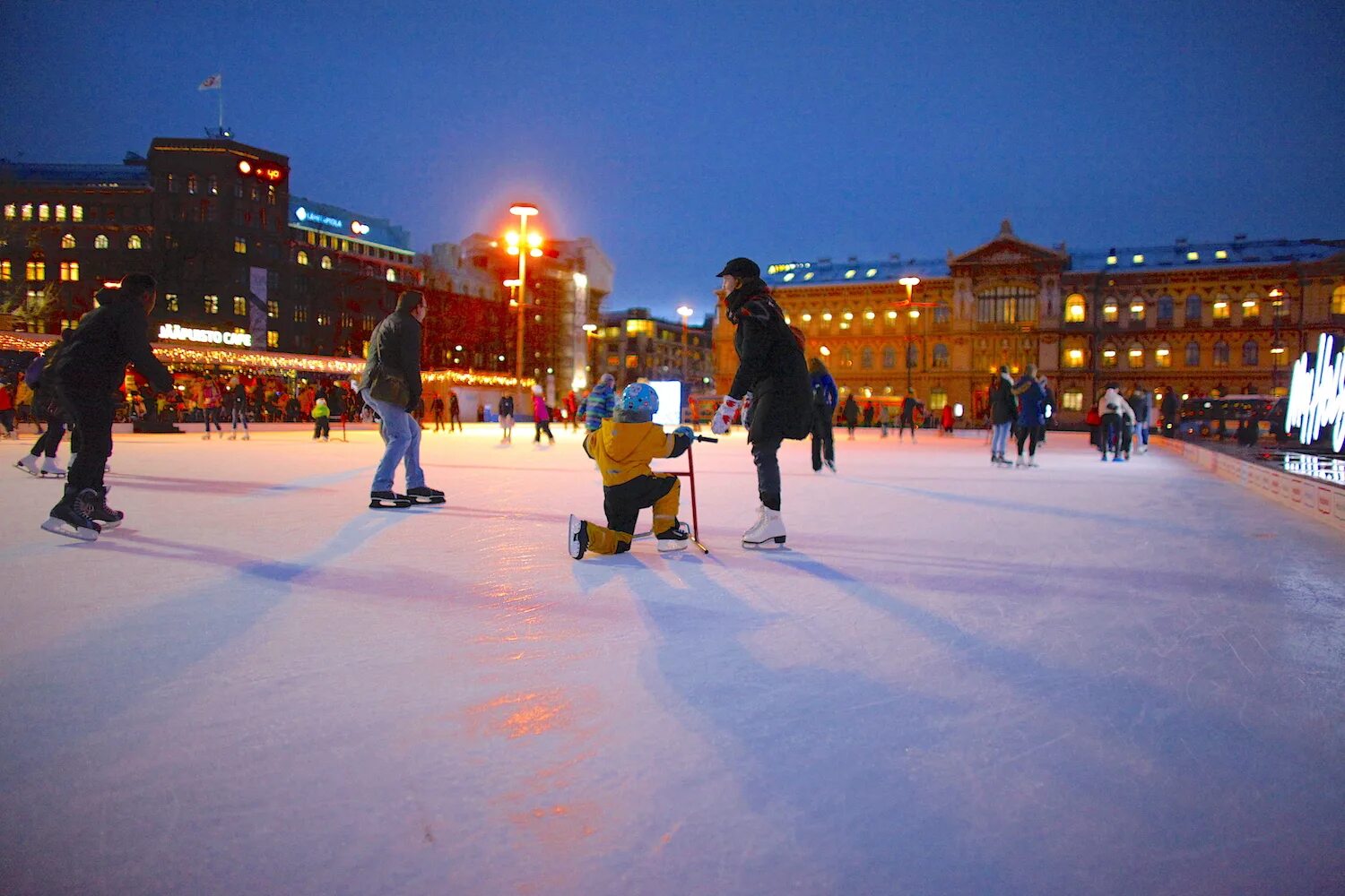 Звук катка. Каток в Швеции. Хельсинки каток. Каток Ice Park. (Каток в Форсса, Финляндия.