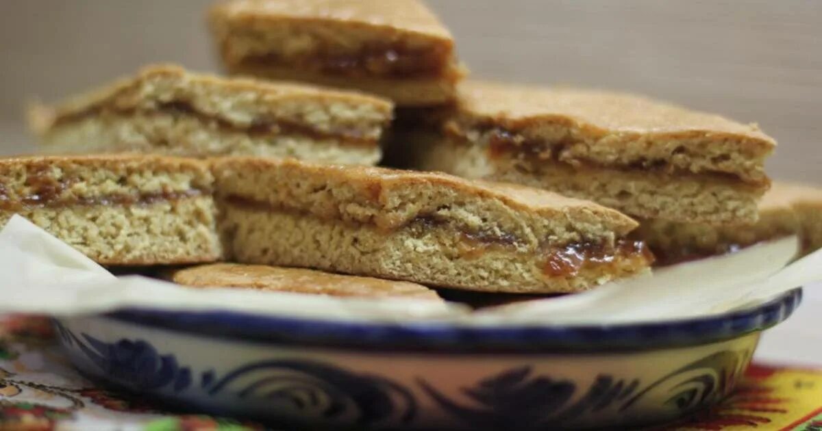 Морковная коврижка. Пирожное коврижка советское. Коврижка советская. Коврижка новороссийская. Коврижка с повидлом.