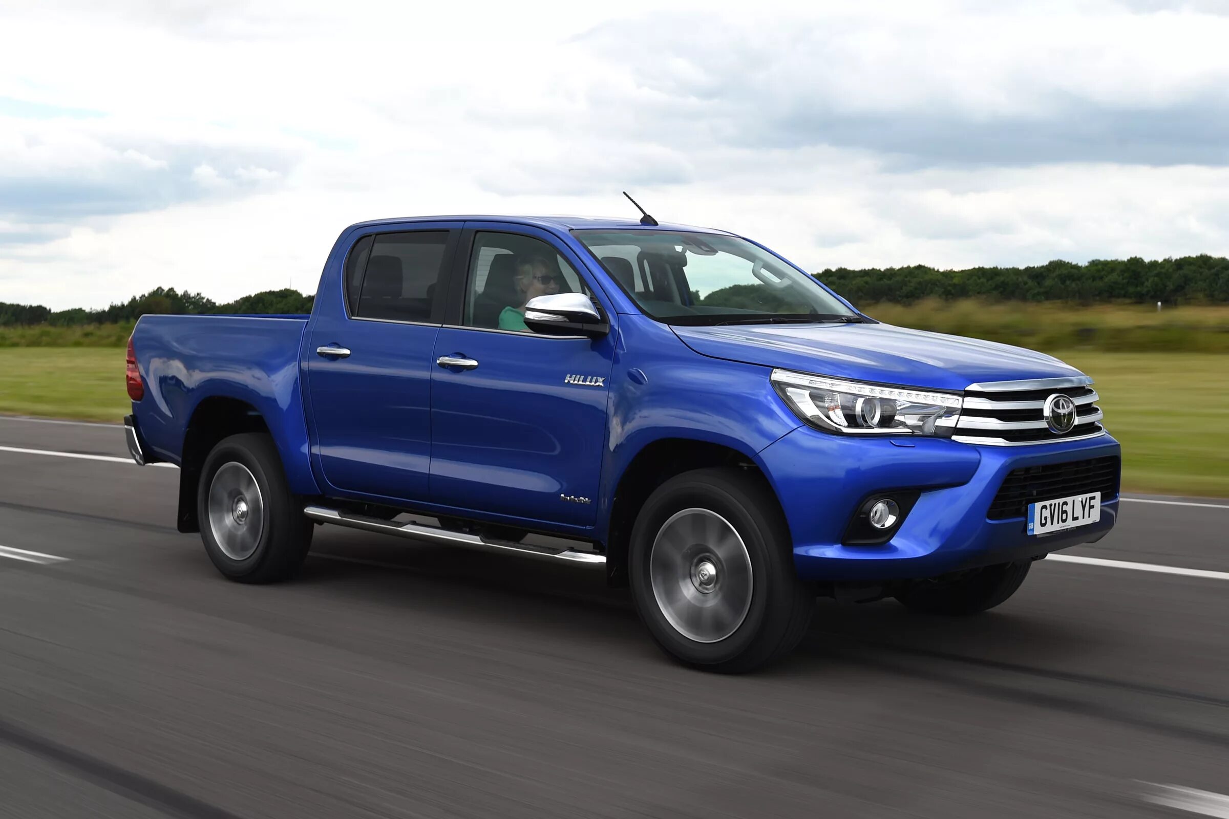 Pick up re. Toyota Hilux pick up. Toyota Hilux 2016. Тойота Хайлюкс 2015. Тойота Хайлюкс 2016.