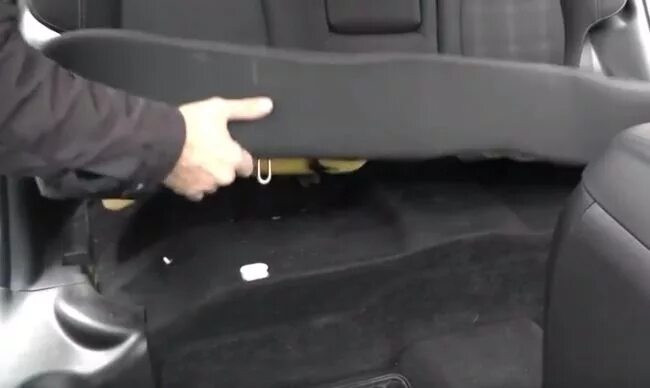 Как снимается заднее. Снятие заднего сидения kia sportage 3. задний диван киа спортаж 3. kia sportage заднее сиденье. кия спортейдж 3 задние сиденья.