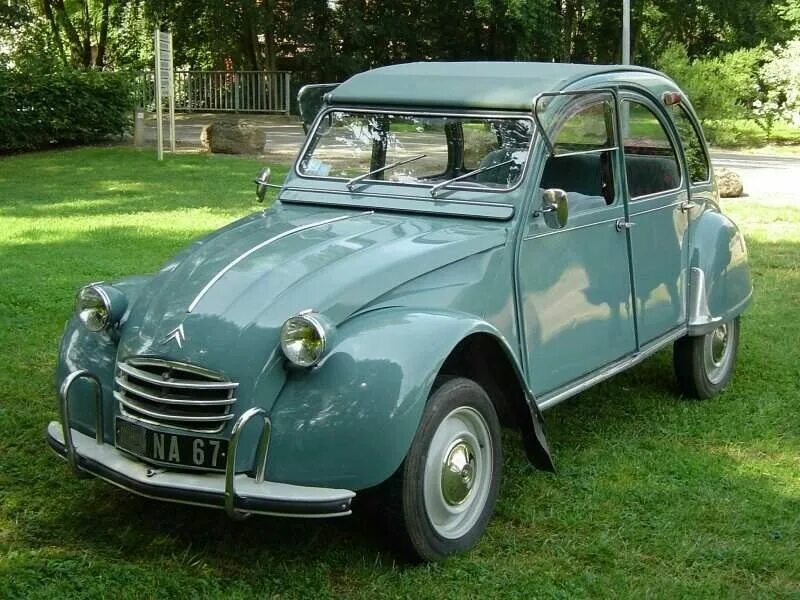 Ситроен 2cv. Старый ситроен. Citroen 15 cv. Citroen 2cv 1949. Ситроен 2cv модель.