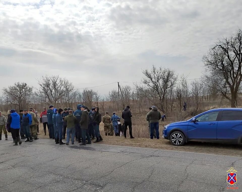 Сотрудник мчс. Городской пустырь. Памятник в аварийном состоянии. Остров людникова памятник. Куда делся волгоград.