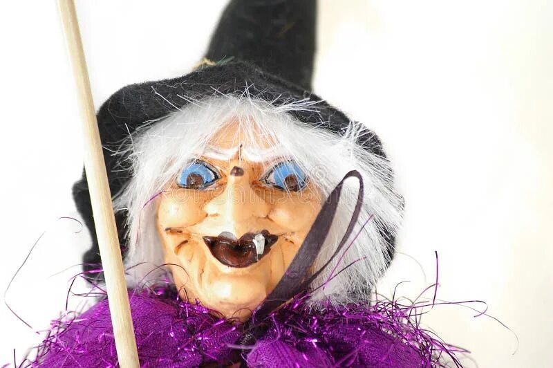 Мария барабанова баба яга. Зубы бабы яги. Зубы бабы яги. Бабушка яга милляр. Зубы бабы яги.