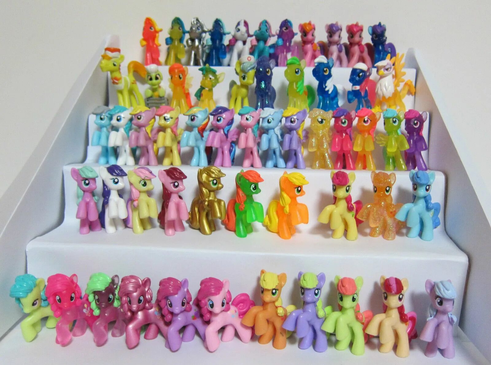 Hasbro #c2869 коллекция пони. Свитбокс my little Pony новое поколение. Пони Хасбро поколение 4 игрушки. Хасбро МЛП 5g набор фигурок.