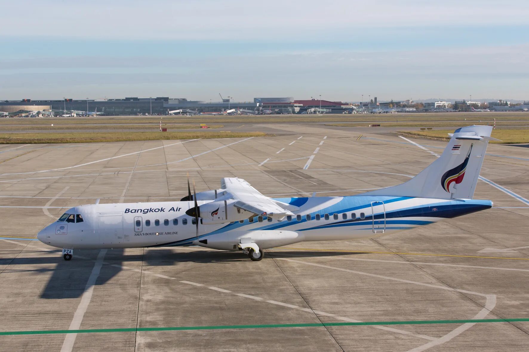 Atr 42-600. Самолетов atr 72-600. Атр фото. Атр 42 ютэйр фото. Atr 72 кабина.