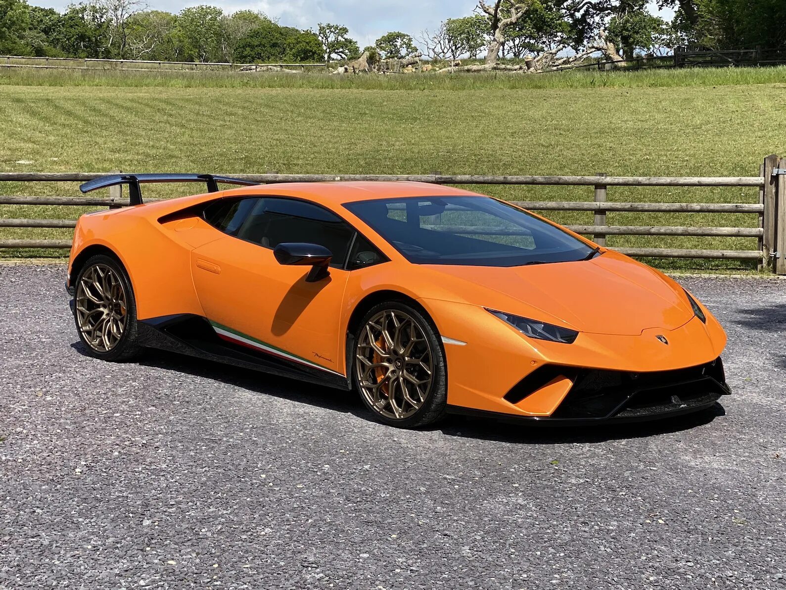 Мод ламборгини хуракан. Ламборгини Хуракан 2018. Lamborghini Huracan 2018 Supercar. Ламборджини Хуракан 2021. Lamborghini Huracan 2022.