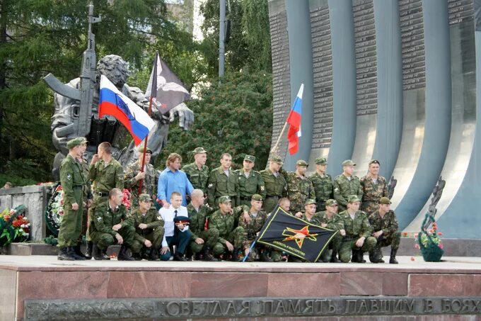 Свердловский вч 5425. Смвч 5425. Парад победы в санкт-петербурге спви внг. Вв екатеринбург. Воинская часть 3474 екатеринбург.