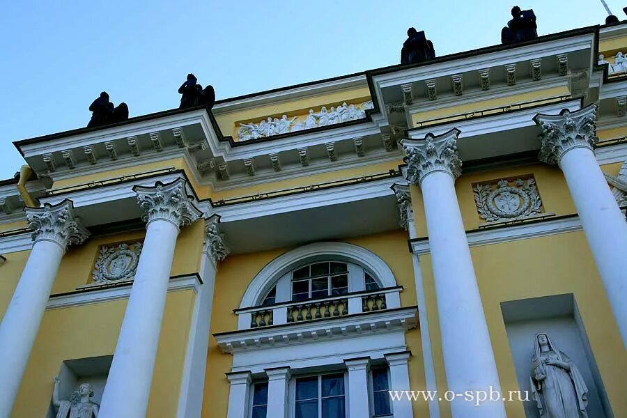 3 учреждение синода. 3 учреждение синода. святейший синод 1900. учреждение коллегий вместо системы приказов. арка здания сената и синода в санкт-петербурге.