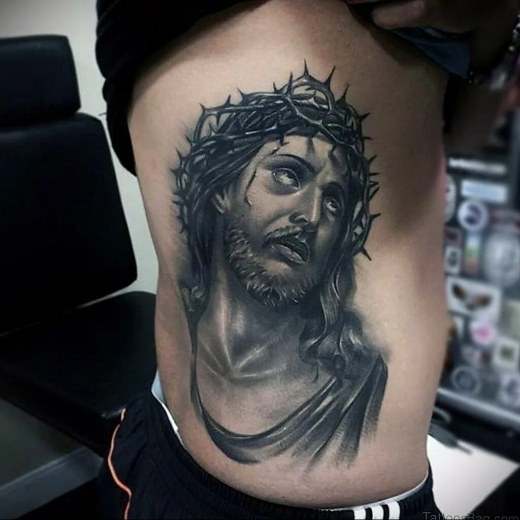 Jesus christ тату. Тату иисус. Тату иисус. Тату иисуса христа. Наколка иисуса христа.