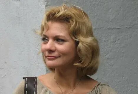 Plaid yubka kiygan talaba sikni soradi