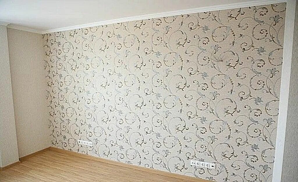 Поклею обои новосибирск. Комбинированная оклейка стен обоями. Оклеивание стен обоями. Обои нск бердск каталог. Идеи поклейки обоев.