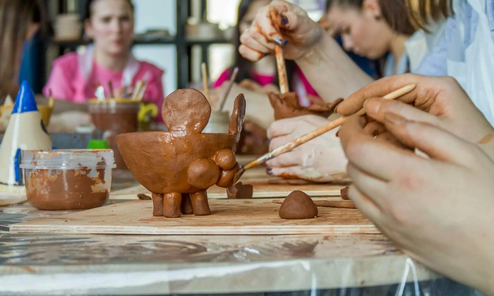 гончарная мастерская. гончарное мастерство для детей. гончарная студия мастер. гончарное дело спб. гончарная студия мастер.