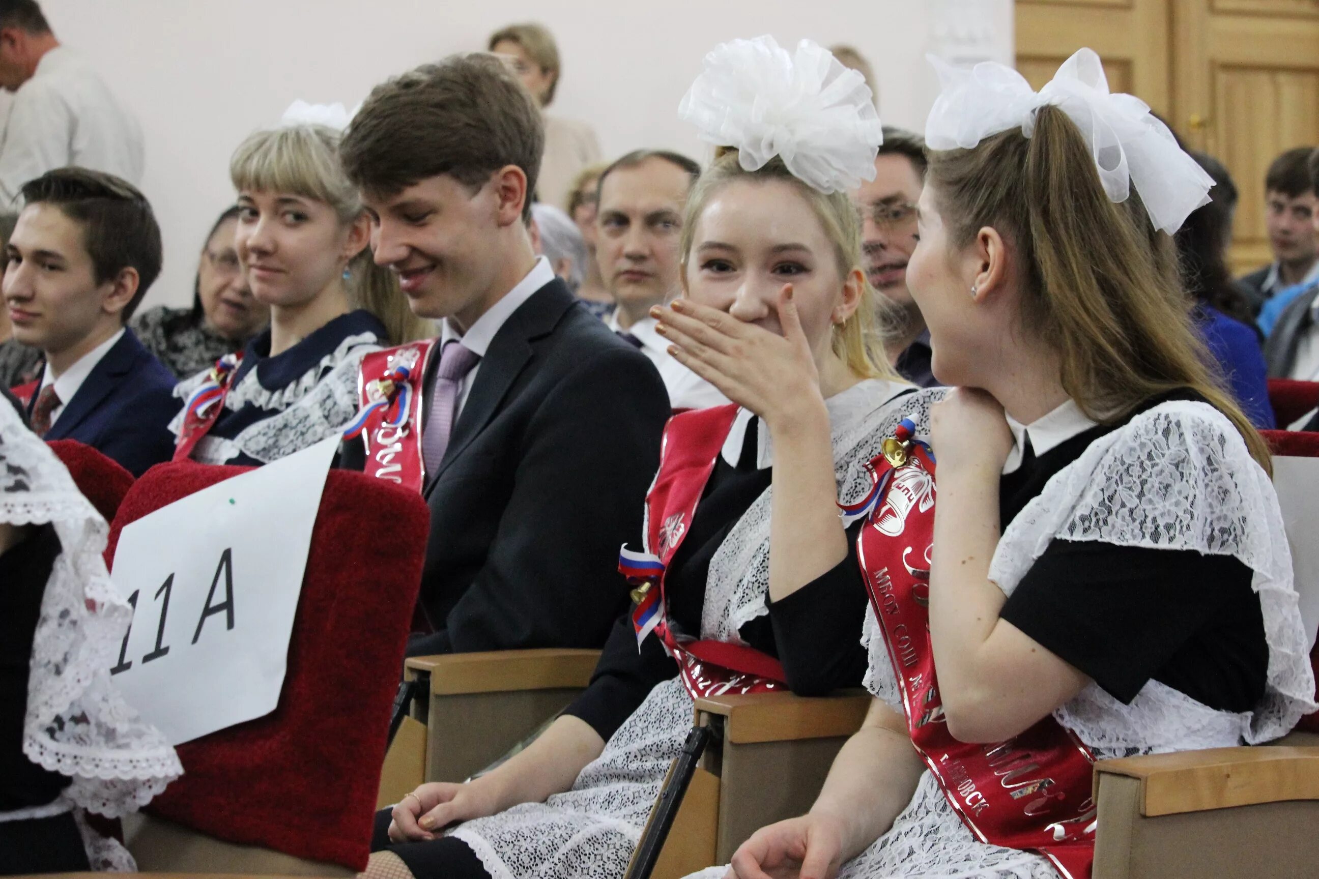 Последний звонок Хабаровск. 25 Школа Хабаровск. Последний звонок школ Хабаровска. Школа 9 Хабаровск. Частные школы хабаровска