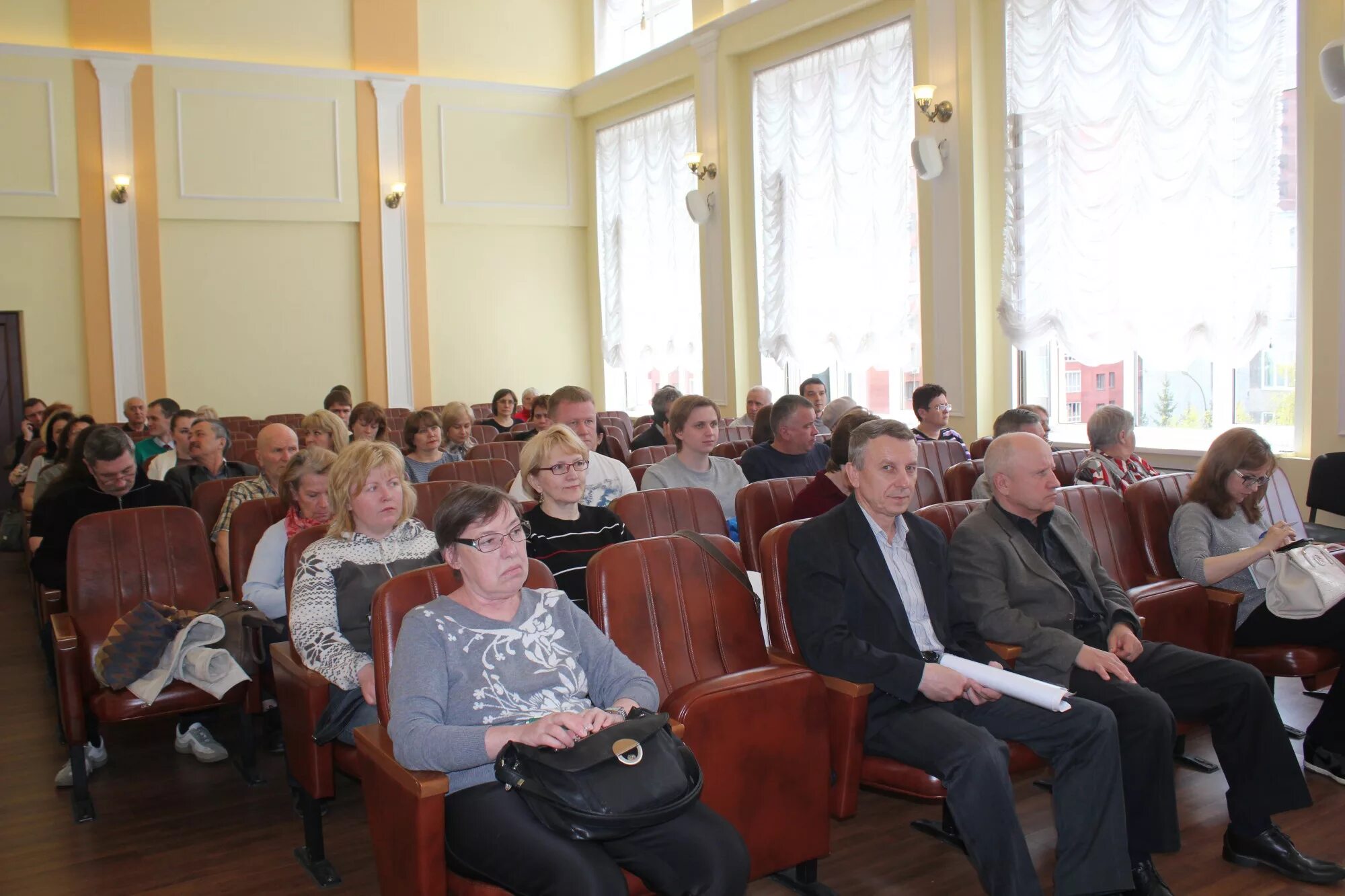 сайт департамента жилищного строительства. печеркина ирина александровна министр строительства кузбасса. департамент строительства и архитектуры новосибирска. управление жилищной политики. департамент по жилищному надзору.