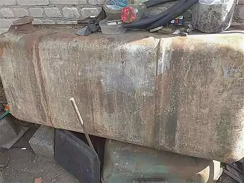 50. 50. Топливный бак т 150. Гидробак трактора т 150к. Бак топливный хтз 17221 150м.
