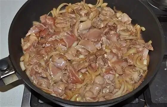 Курица соевый соус чеснок на сковороде