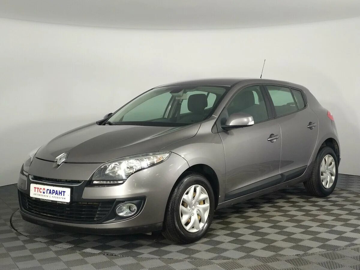 Megane хэтчбек. Рено Меган 3 хэтчбек. Рено Меган 3 универсал 2012. Renault Megane 3 2011. Reno Megane 3 2012.