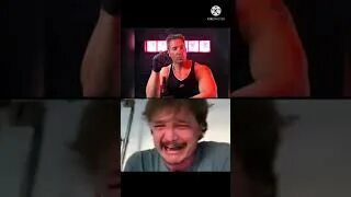 Смеется а потом плачет