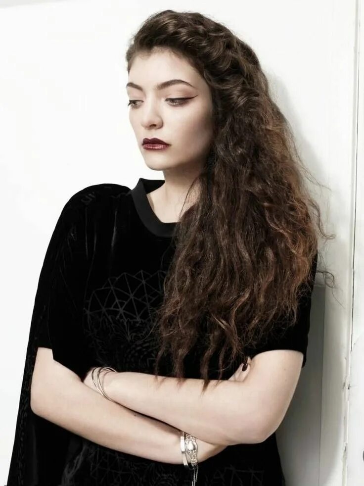 Lorde текст. Lorde 2013. lorde pure heroine. lorde photoshoot. lorde &quot;pure heroine (cd)&quot;.