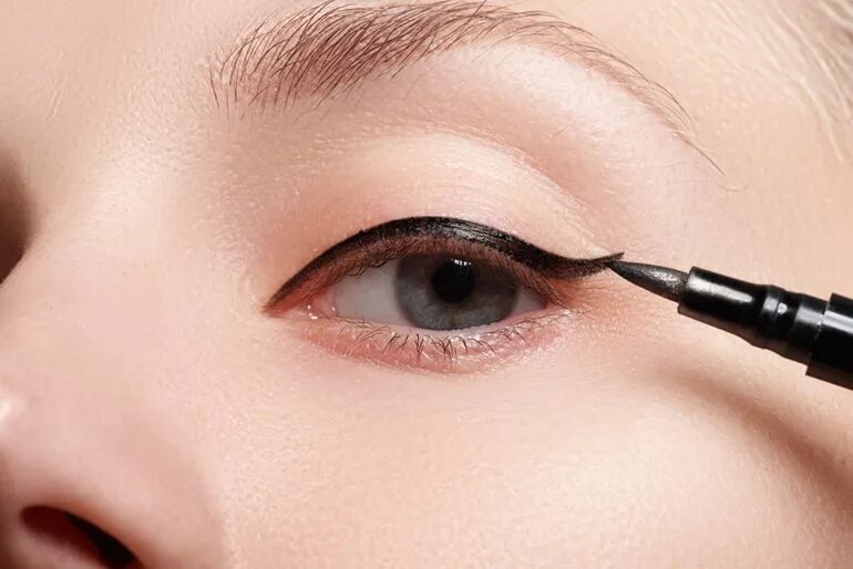Подводка это. Айлайнер стрелки. подводка лайнер для глаз million pauline waterproof delicate beauty trend charm secret eyeliner. тонкие стрелки на глазах. красивые стрелки подводкой.
