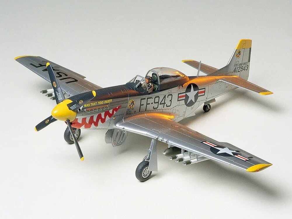 Купить самолет 1 48. North American f-51d Mustang. П 51 модель Тамия. Mustang 1/48 Tamiya.