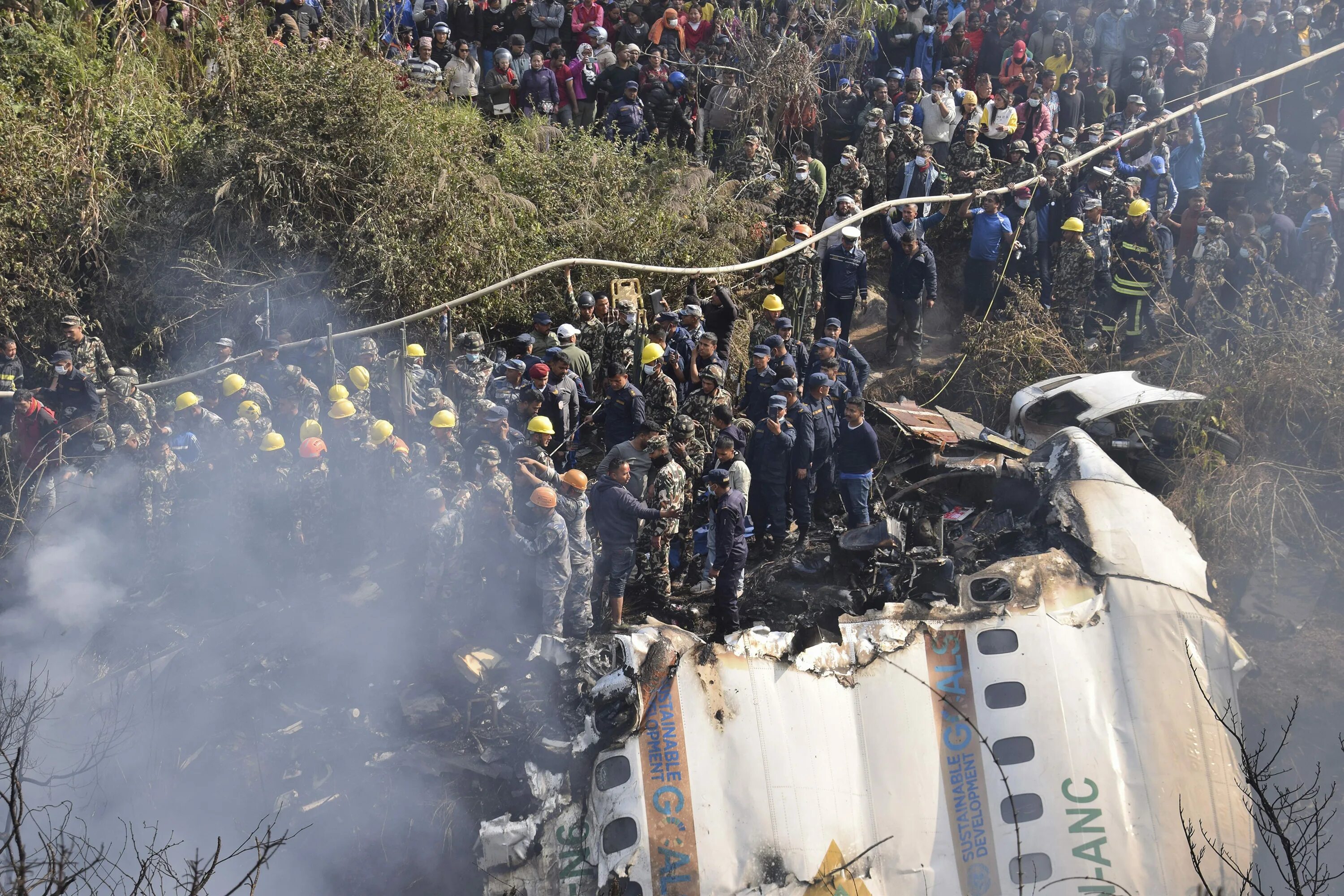 Видеть крушение. В Непале разбился самолет 2023. Катастрофа ATR 72 В Покхаре. Авиакатастрофы 2023 Покхара. Авиакатастрофа в Непале 2023.