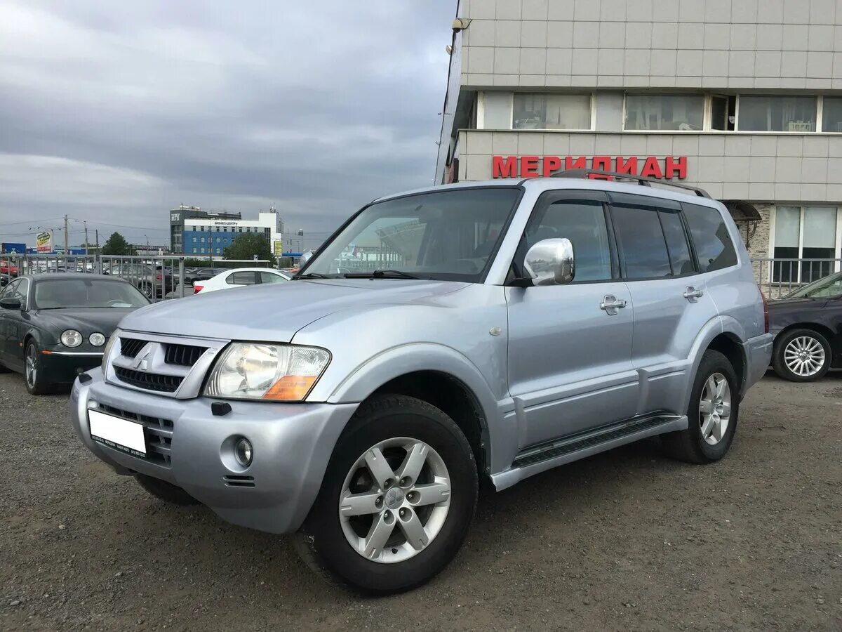 Mitsubishi pajero 3 2005. Митсубиси паджеро 2006 3. Mitsubishi pajero 3 2006. Mitsubishi pajero 3. Mitsubishi pajero 2006.