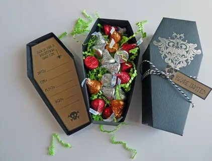 Custom Coffin Boxes: Enhancing Consumer Satisfaction