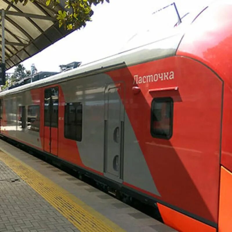 Поезд ласточка краснодар сочи. Маршрут электрички ласточка краснодар. Ласточка краснодар роза хутор. Вокзал адлер ласточка. Электричка ласточка во владикавказе.