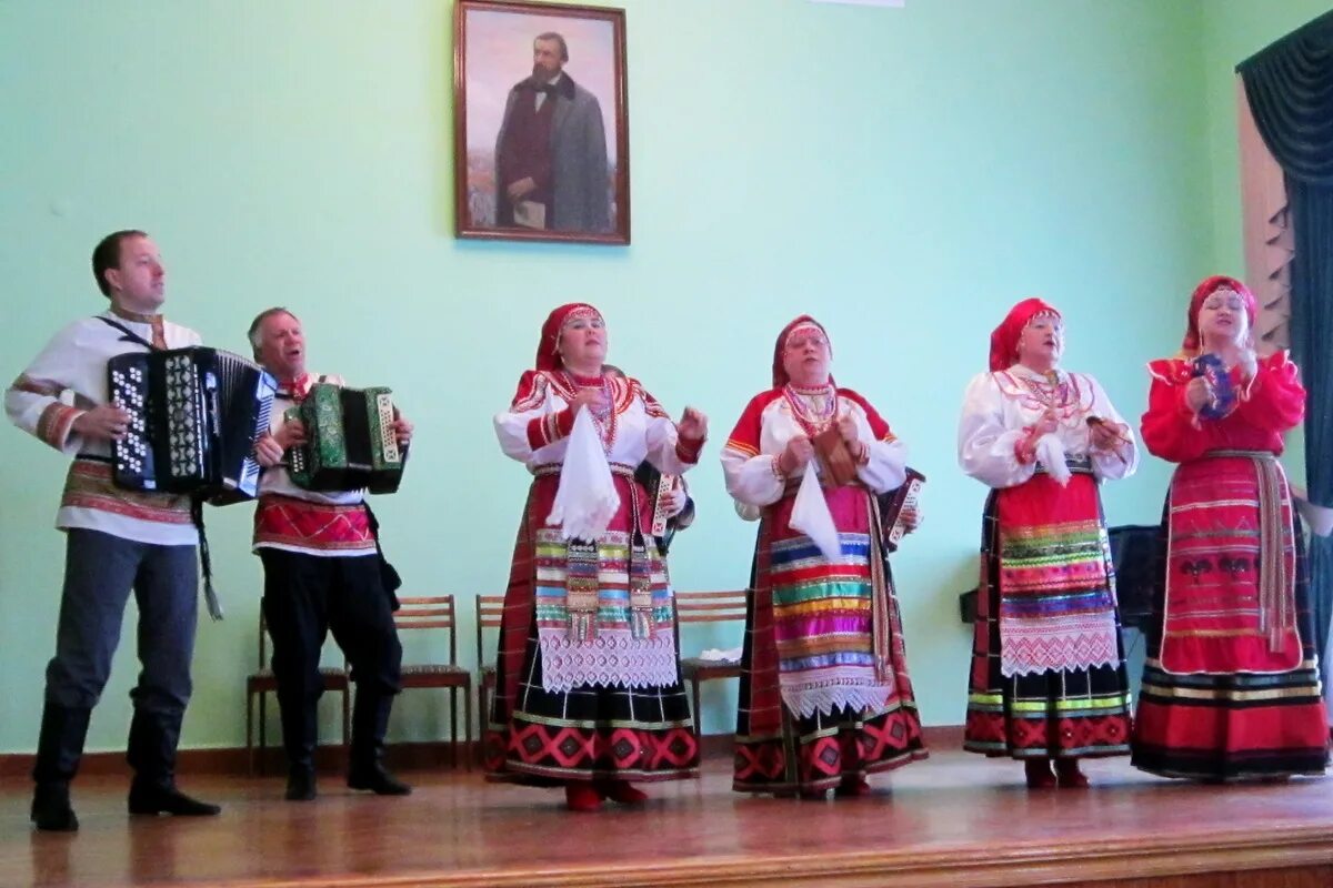 Народное слово хохольский. Ансамбль Раздолье Воронеж. Ансамбль «русские напевы» Лаишево. «Сельские гармонисты» (Хохольский район),. Сельский народный ансамбль.