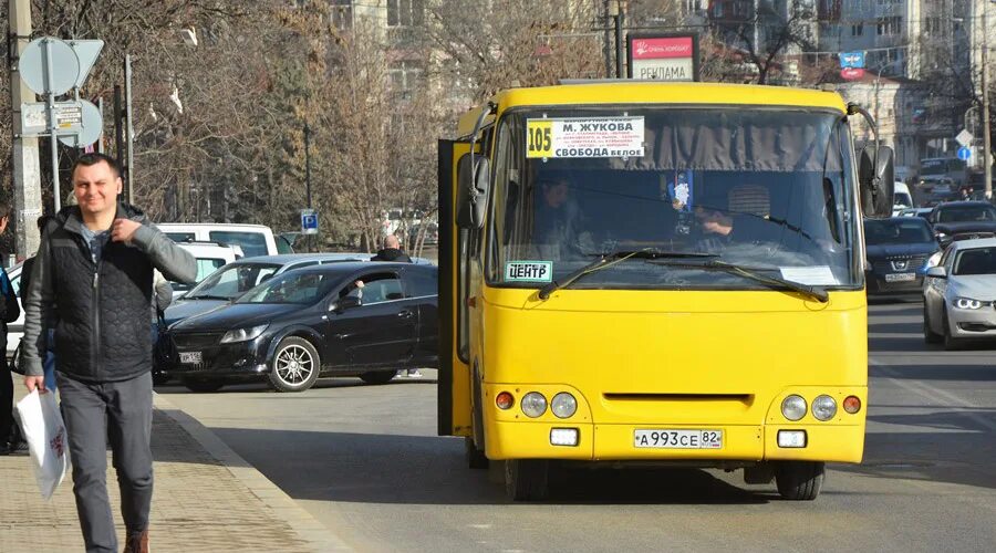 Маршрутки Симферополя. Симферопольский автобус. Желтые автобусы Симферополь.