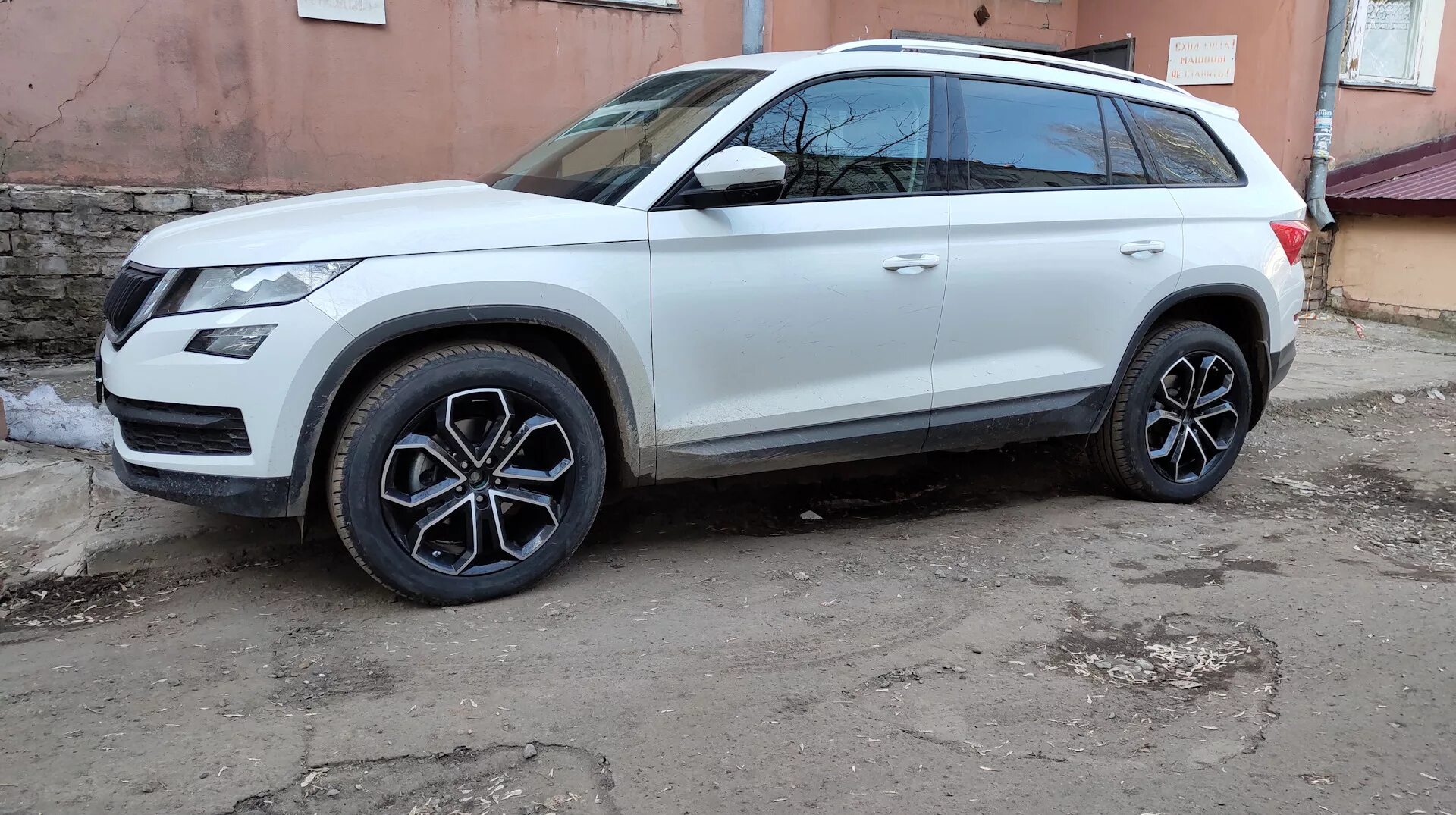 67 1 18. Диски КИК Пандора r19. Диски КИК Пандора r19 колесо. Диски k&k на Skoda Kodiaq. КИК Пандора r19 платинум.