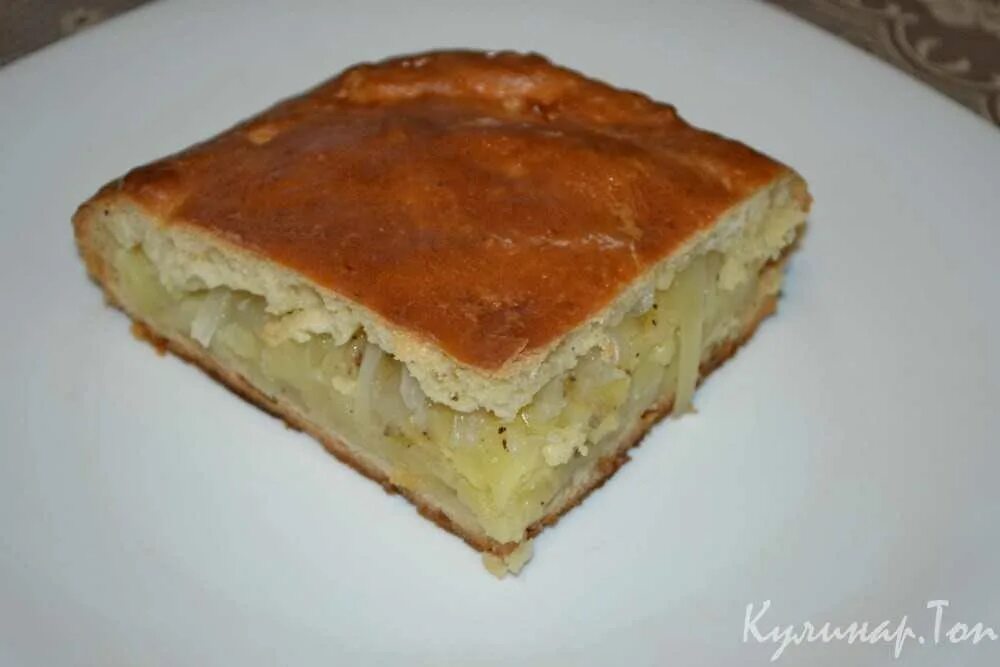 Пирог с капустой и картошкой в духовке. Пирог с капустой. пирог с картошкой. пирог с капустой и карт.. пироги с картошкой с капустой.