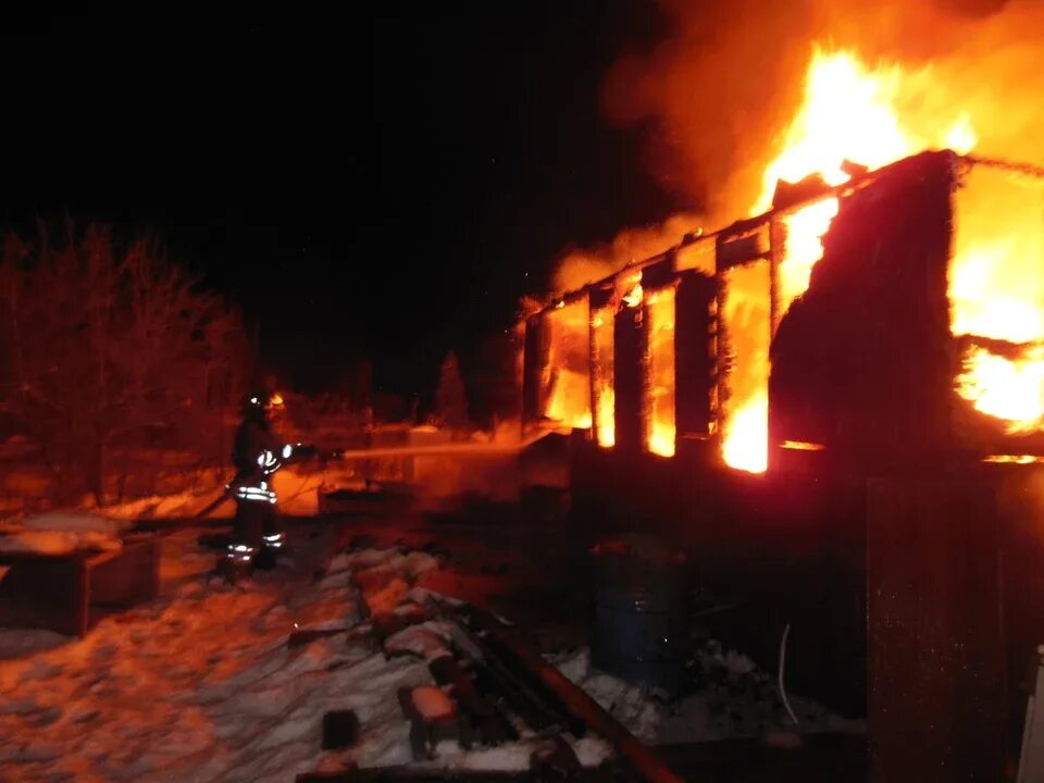 Пожар в Струнино Владимирской области. Пожар в городе Струнино Владимирской. Пожары в Александровском районе Владимирской области. Сгорел дом в Струнино. Вк сгорел