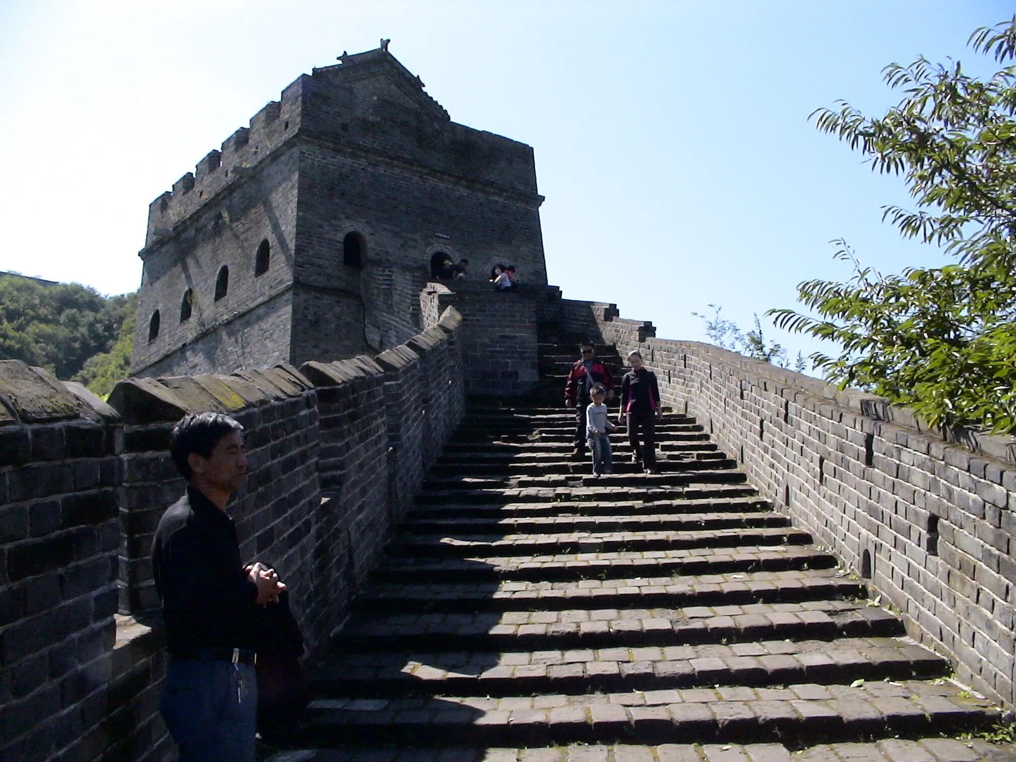 Сколько лет великий стене. Великая китайская стена объект Всемирного наследия ЮНЕСКО. Китай Пекин Великая китайская стена. Великая китайская стена ступеньки. Китайская стена ЮНЕСКО.