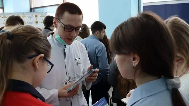 Кузбасс итоги. Награды для металлургов. Кузбасс итоги. Конкурс библиотекарь года. Совет рабочей молодежи кузбасса логотип.