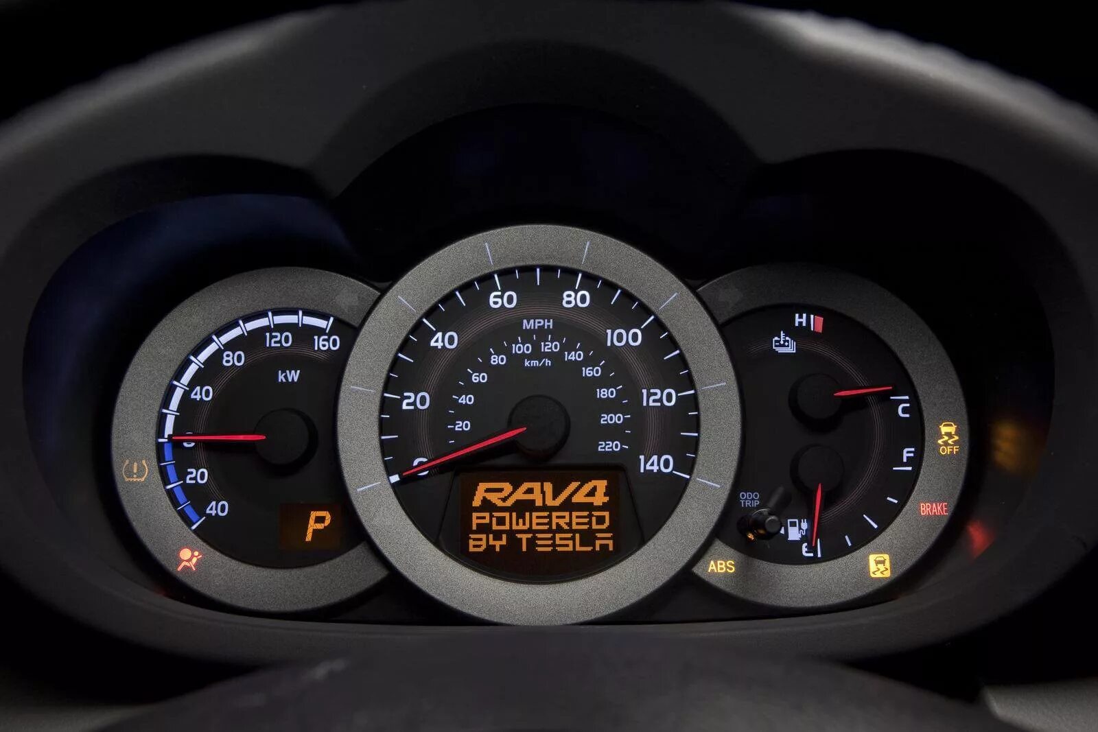 Сколько нужно торпед. Тойота рав 4 панель приборов. Приборная панель Toyota rav4 2017. Приборная панель Toyota rav4 2010. Toyota rav4 2007 приборная панель.