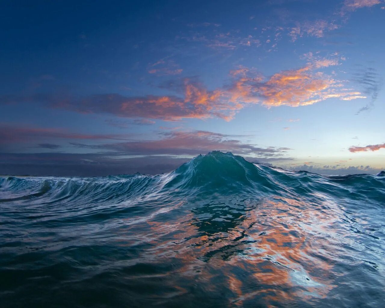 Океан. Океан звучит. Бушующее море. Звук океана круг для релакса. Красивые волны.