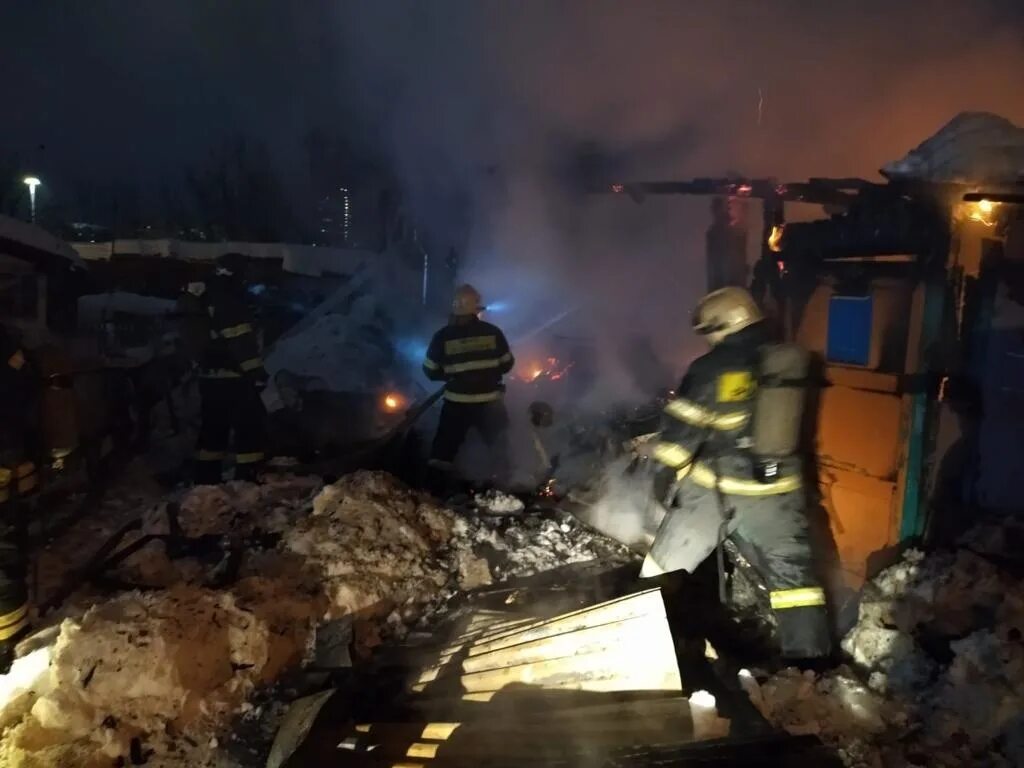 Большой пожар. Пожар в туле сейчас. Пожар в доме на большой тульской. Пожар в доме на большой тульской. Пожар в нетьинке.
