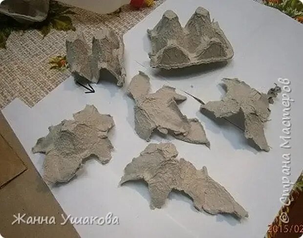 Папье маше камни фото Save rocks from places where we travel & wrap with map of that place Map crafts