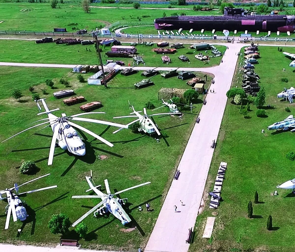 Военно исторический комплекс. Парковый комплекс им Сахарова в Тольятти. Музей имени Сахарова Тольятти. Музей военной техники в Тольятти. Технический музей Тольятти.